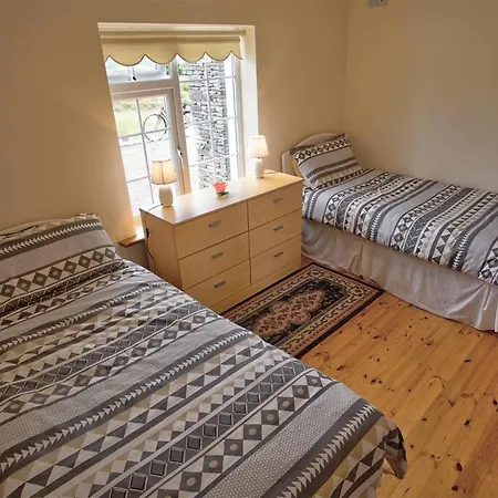 3 Bed In Cahersiveen Oc-ii15119 *